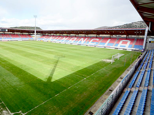 NUEVO ESTADIO LOS PAJARITOS
